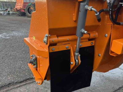 Machine à couper des betteraves Flingk BRS1000