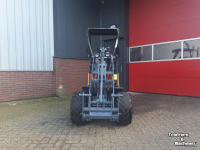 Chargeuse sur pneus Giant D332ST