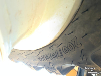 Roues, Pneus, Jantes, Barillets Jumelage BKT 200/70R16