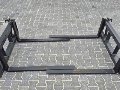 Chargeur frontal  Palletvork vorkenbord lepelbord met euro aansluiting Balenprikker.