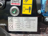 Chargeuse sur pneus Giant G2300HD -54586-