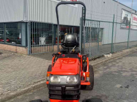 Tracteur pour vignes et vergers Kubota BX2200