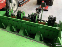 Planteuse de pommes de terre Miedema CP42 bekerpootmachine  | getrokken | aanaardkap | dewulf