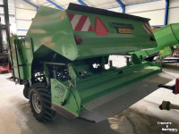 Planteuse de pommes de terre Miedema CP42 bekerpootmachine  | getrokken | aanaardkap | dewulf