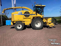 Ensileuse automotrice New Holland FX 60 Zelfrijdende Veldhakselaar + PU