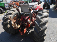 Tracteur pour vignes et vergers International 423