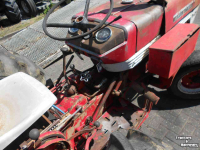 Tracteur pour vignes et vergers International 423