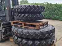 Roues, Pneus, Jantes, Barillets Jumelage BKT 230/95R32 & 270/95R48