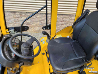 Chargeuse sur pneus Eurotrac w13 cf