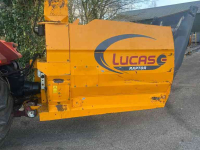 Distributeur de paille pour des logettes Lucas lucas raptor stroblazer