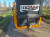 Distributeur de paille pour des logettes Lucas lucas raptor stroblazer