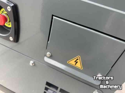 Groupes électrogènes  kawakenki  25 kva