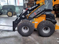 Chargeuse compacte Giant Skidsteer SK252