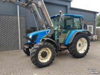 Tracteur New Holland T5050 met voorlader