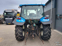 Tracteur New Holland T5050 met voorlader