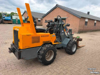 Chargeuse sur pneus Giant D331 ST