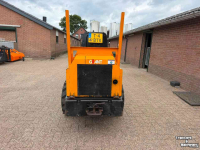 Chargeuse sur pneus Giant D331 ST