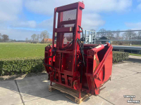 Coupe-blocs d'ensilage Strautmann SiloZage 234