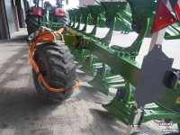 Charrues Amazone Tyrok 400 8 schar