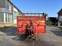 Distributeur de fourrage en bloc Strautmann BVW Blokkenverdeelwagen / Blokkendoseerwagen