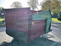 Distributeur de fourrage en bloc Strautmann BVW Blokkenverdeelwagen / Blokkendoseerwagen