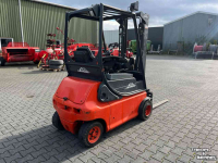 Chariot élévateur Linde E18-02