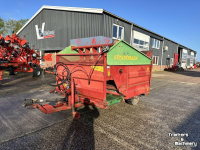 Distributeur de fourrage en bloc Strautmann BVW