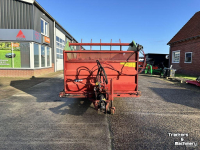 Distributeur de fourrage en bloc Strautmann BVW