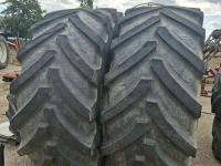 Roues, Pneus, Jantes, Barillets Jumelage BKT 650/65R38 540/65R28 op Valtra velgen