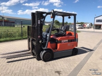 Chariot élévateur Toyota SAS 30
