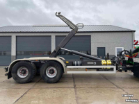 Système leve conteneur à bras Stronga HL210DT