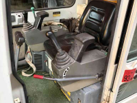 Pelles sur chenilles Takeuchi TB016 met machinetrailer