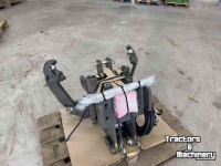 Tracteur pour vignes et vergers Fendt 211/210/209/208 V/F/P Fronthef smalspoor