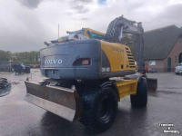 Pelleteuse Volvo EW140B