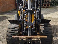 Chargeuse sur pneus JCB 403