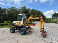 Mini pelleteuse Komatsu PW 30 Bandenkraan