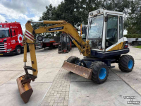 Mini pelleteuse Komatsu PW 30 Bandenkraan
