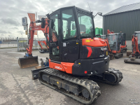 Pelles sur pneus Kubota U56-5
