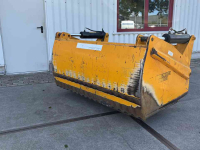 Coupe-blocs d'ensilage Shelbourne Shear Grab SG 300 kuilhapper
