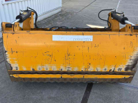 Coupe-blocs d'ensilage Shelbourne Shear Grab SG 300 kuilhapper