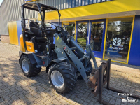Chargeuse sur pneus Giant D332SWT