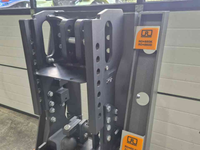 Autres tracteurs et accessoires  Rockinger trekhaakframe met K80 en onderbrug op statief