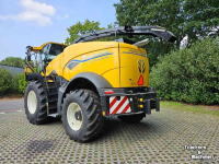 Ensileuse automotrice New Holland FR 650 ST5