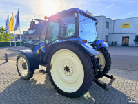 Tracteur New Holland T5050 Kruip, Shuttle