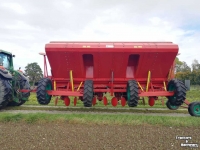 Planteuse de pommes de terre Kverneland 3300, pootmachine, poter