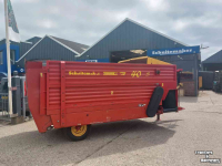 Distributeur de fourrage en bloc Schuitemaker Amigo 40S blokkendoseerwagen