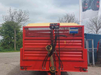 Distributeur de fourrage en bloc Schuitemaker Amigo 40S blokkendoseerwagen