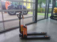 Transpalette électrique Doosan LPM 20 N-7 Palletwagen