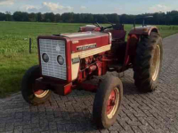 Tracteur International Case ih international 323