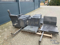 Pièces d‘occasion diverse Claas Jaguar 494 brandstoftank compleet met onderbouw 